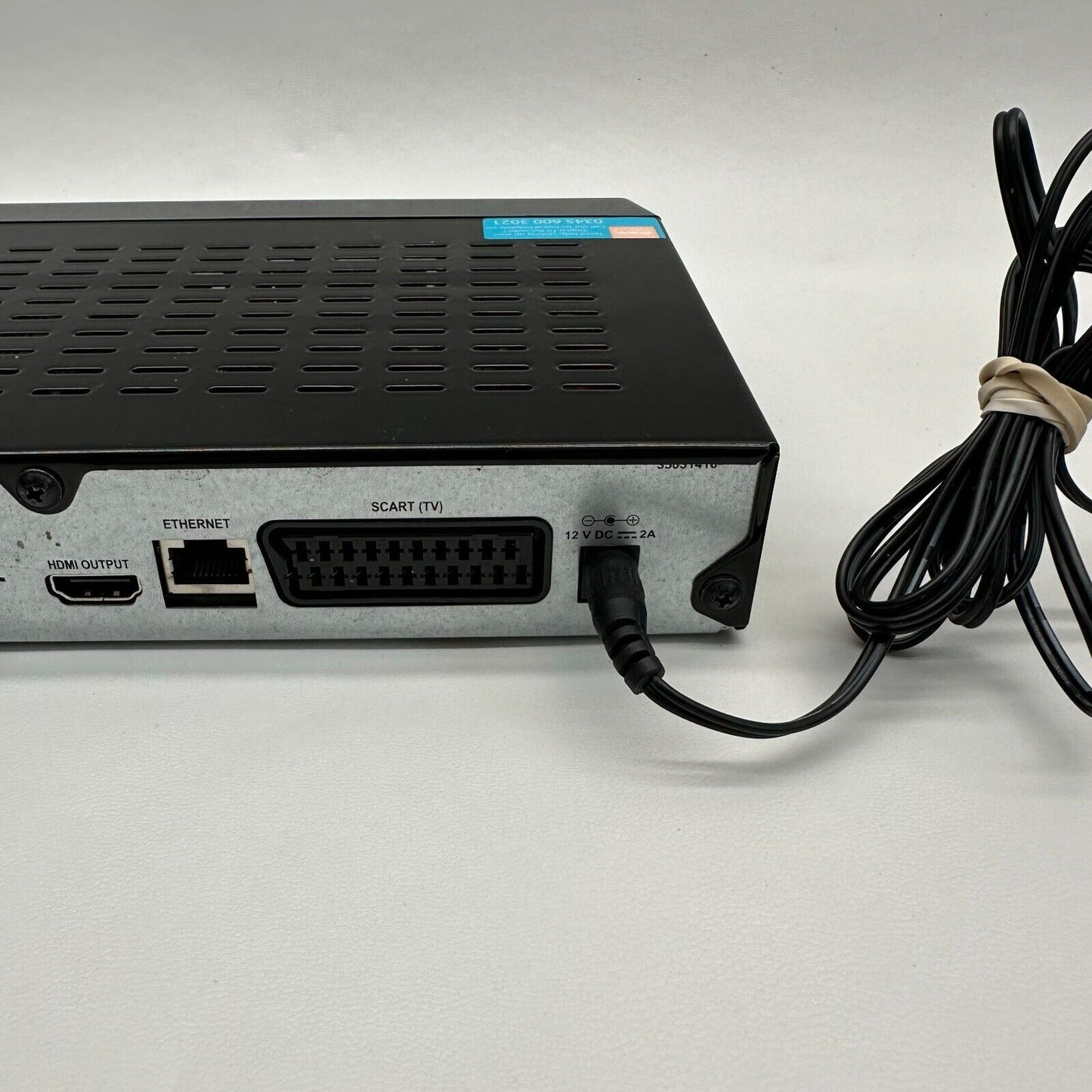 Hitachi DVB T2 HDR5T01 Freeview HD Digital Recorder Tested with Remote + Cables