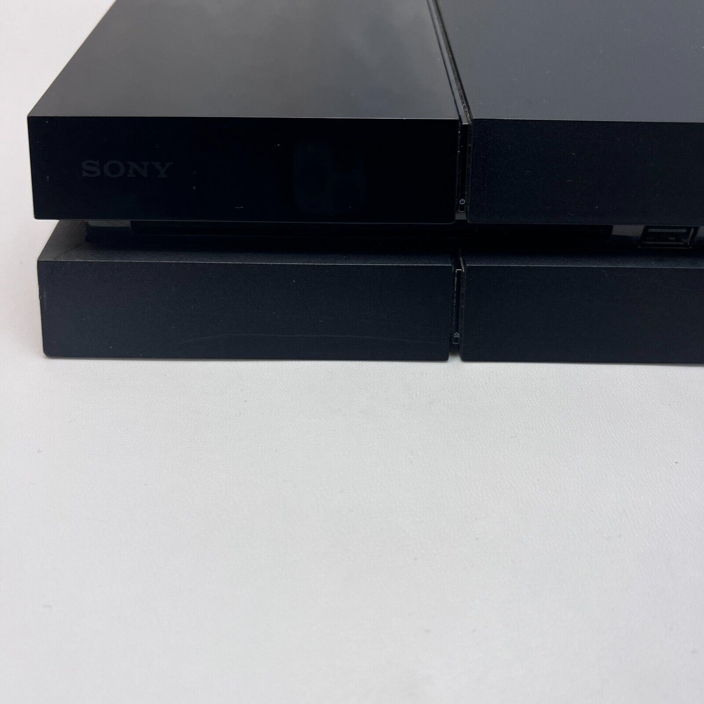 Sony PlayStation 4 PS4 500GB Console - Black good condition controller 2 games