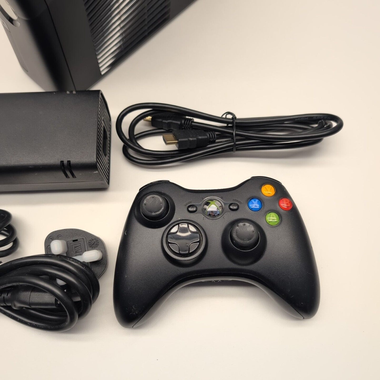 XBOX 360 SLIM Console Black 250gb 1 Genuine Controller 1 Year Warranty