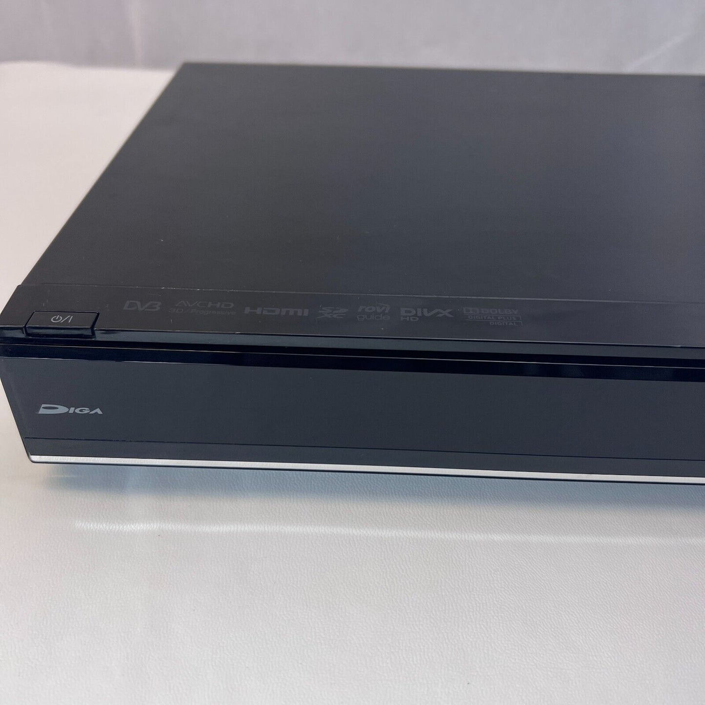Panasonic DMR-HW220 - HDD Recorder - DVR Player Black with Remote + Cable