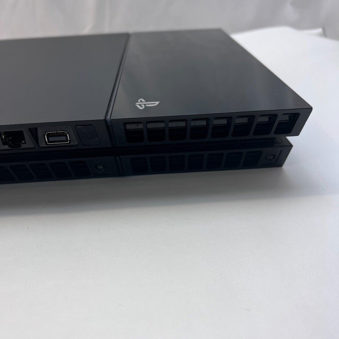 Sony PlayStation 4 PS4 500GB Console - Black good condition controller 2 games