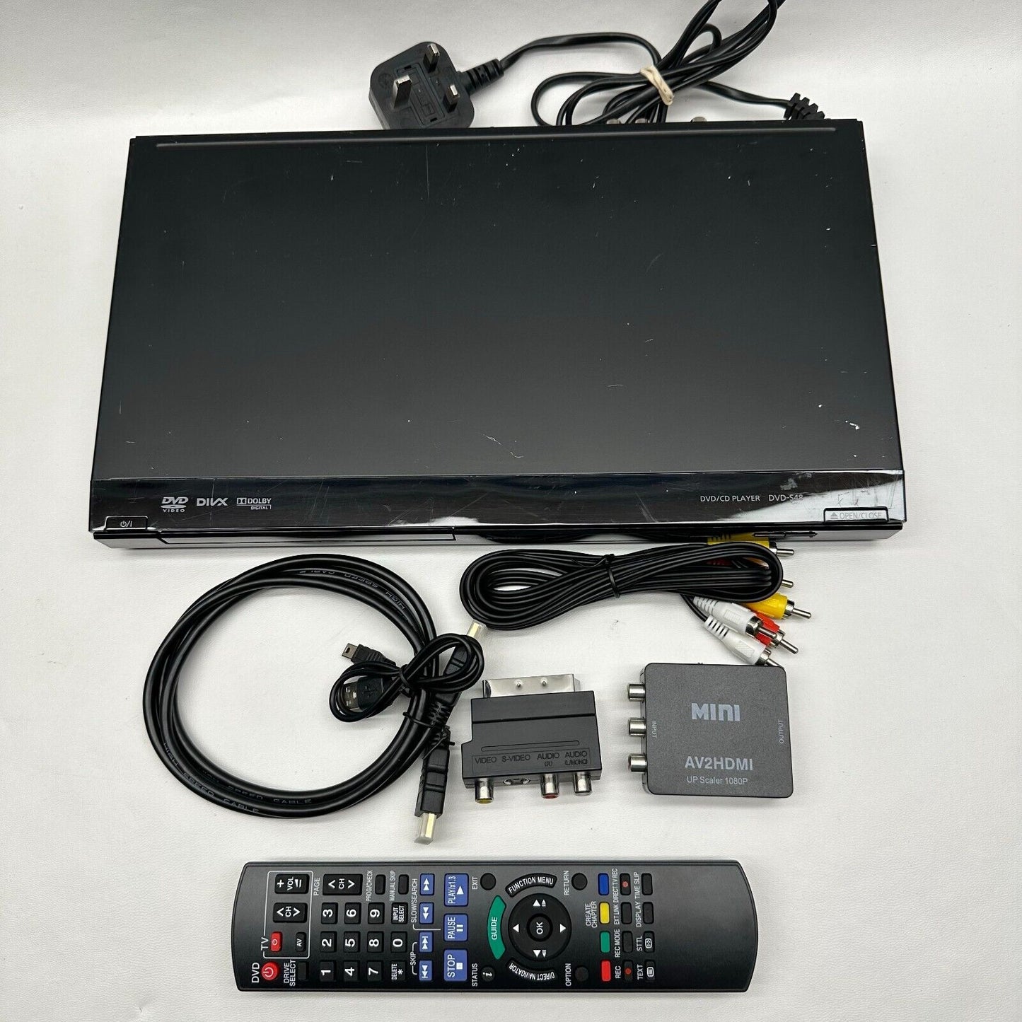 Panasonic DVD-S48 DVD CD Player Tested with Remote + Cables + AV to HDMI KIT