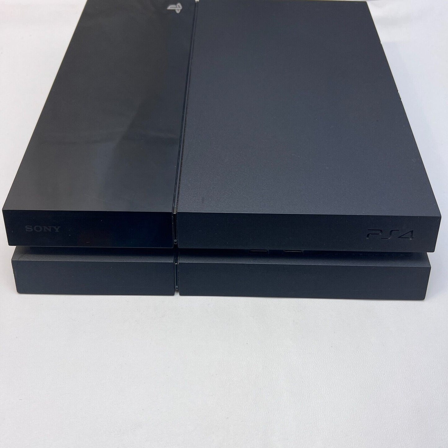 Sony PlayStation 4 PS4 500GB Console - Black good condition controller 2 games