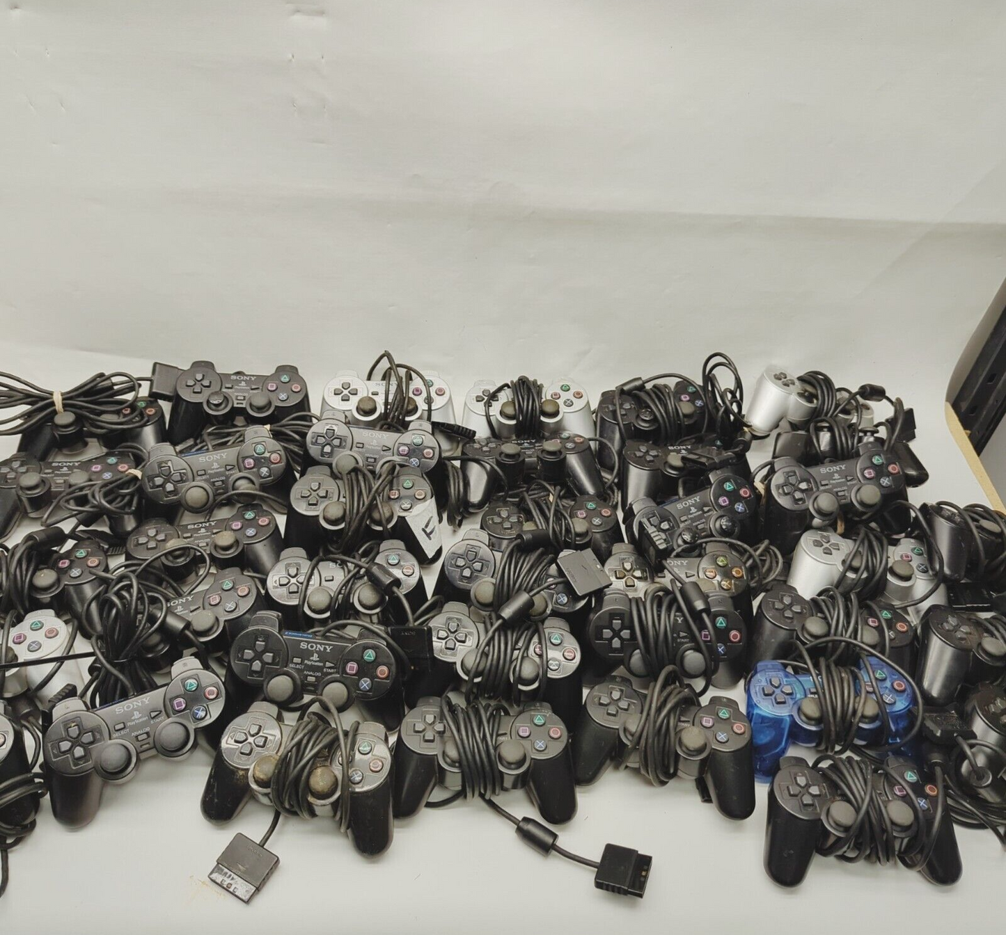 Faulty - 38x Genuine Playstation 2 ps2 Controllers Black Silver Job lot