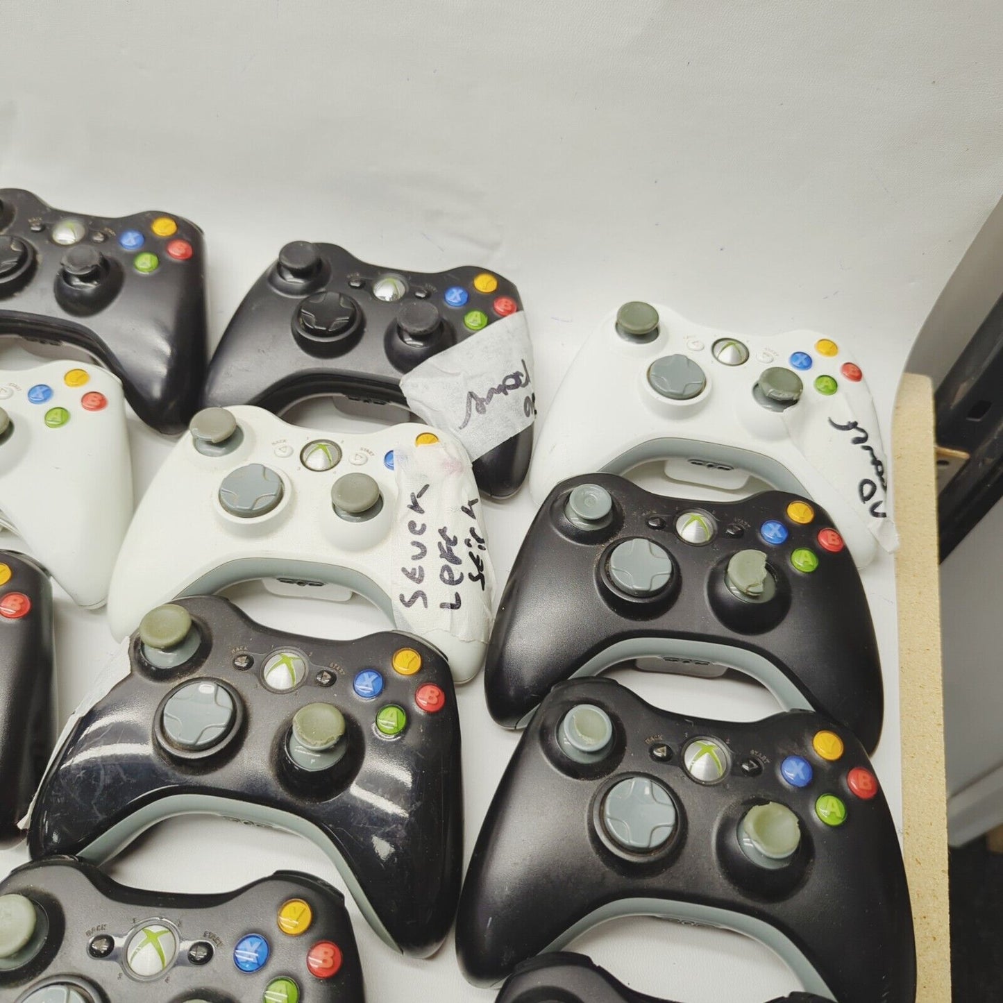 36x Xbox 360 X360 FAULTY Controllers Pads Various Faults Faulty gears of war