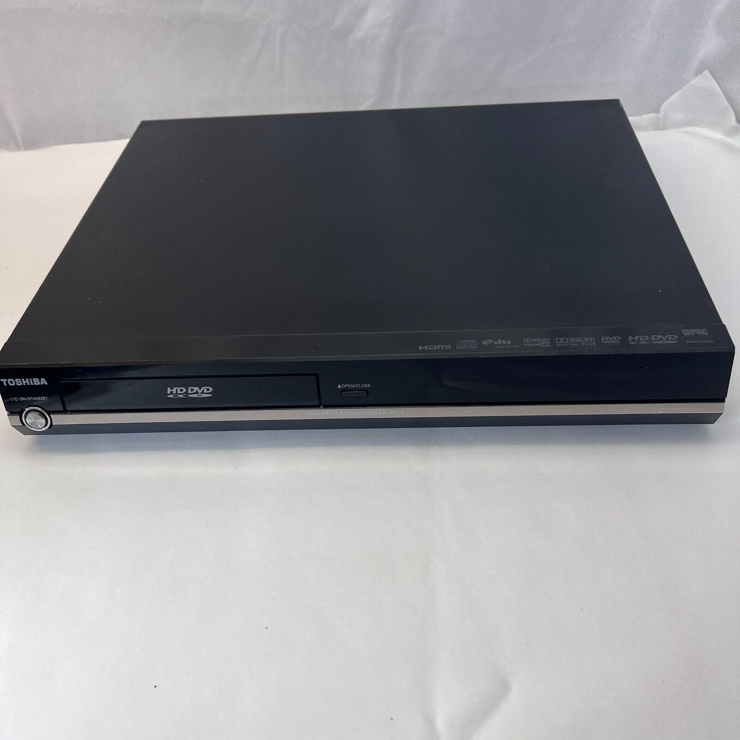 Toshiba HD-EP10 HD-DVD Player Black with Remote + HDMI Cable