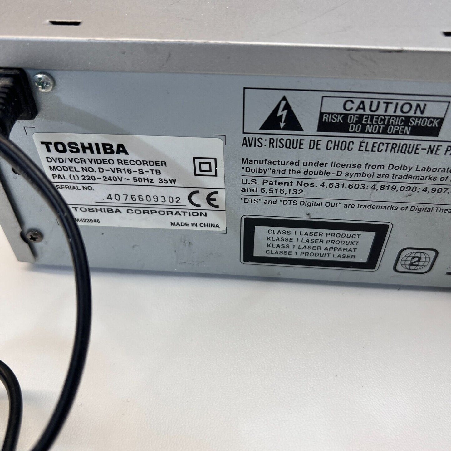 Toshiba DVR16 DVD VCR VHS Recorder Silver w/ Remote + Cable + NTSC/PAL Converter