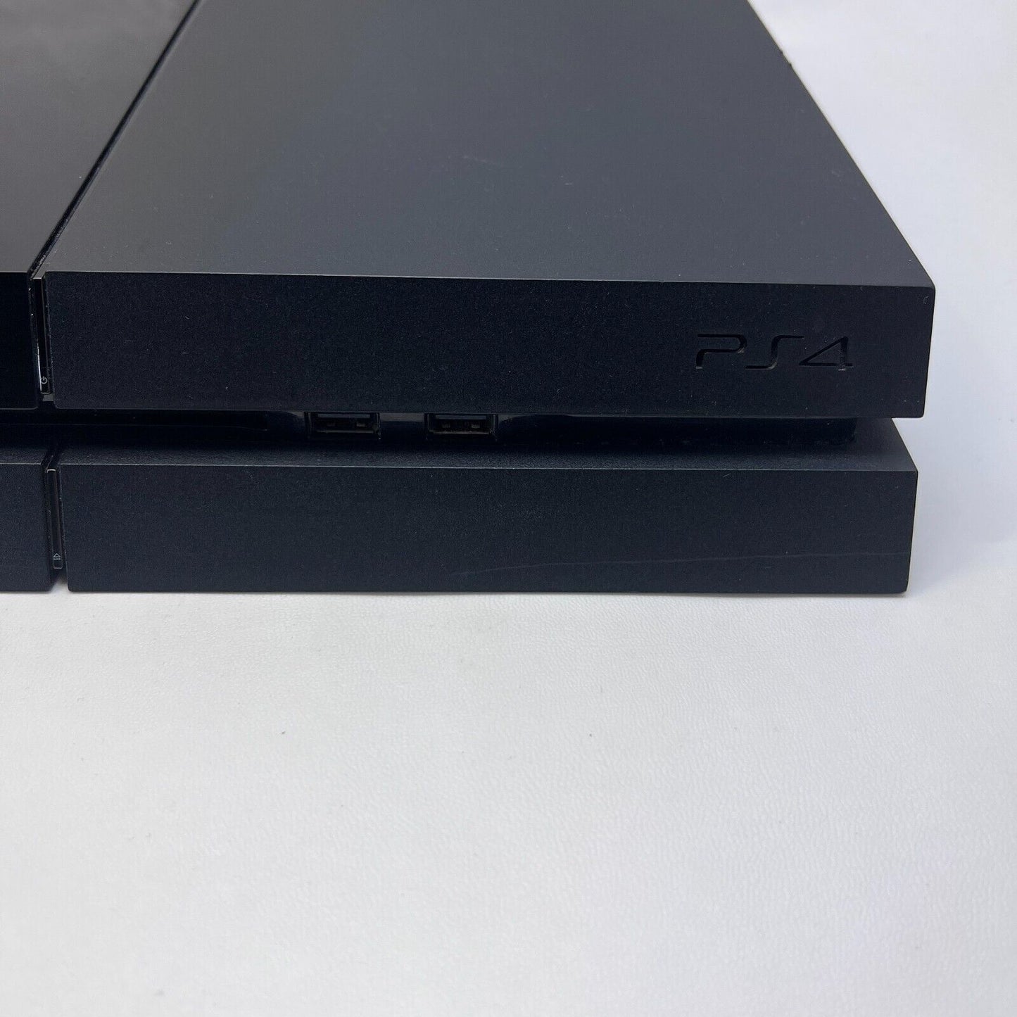 Sony PlayStation 4 PS4 500GB Console - Black good condition controller 2 games