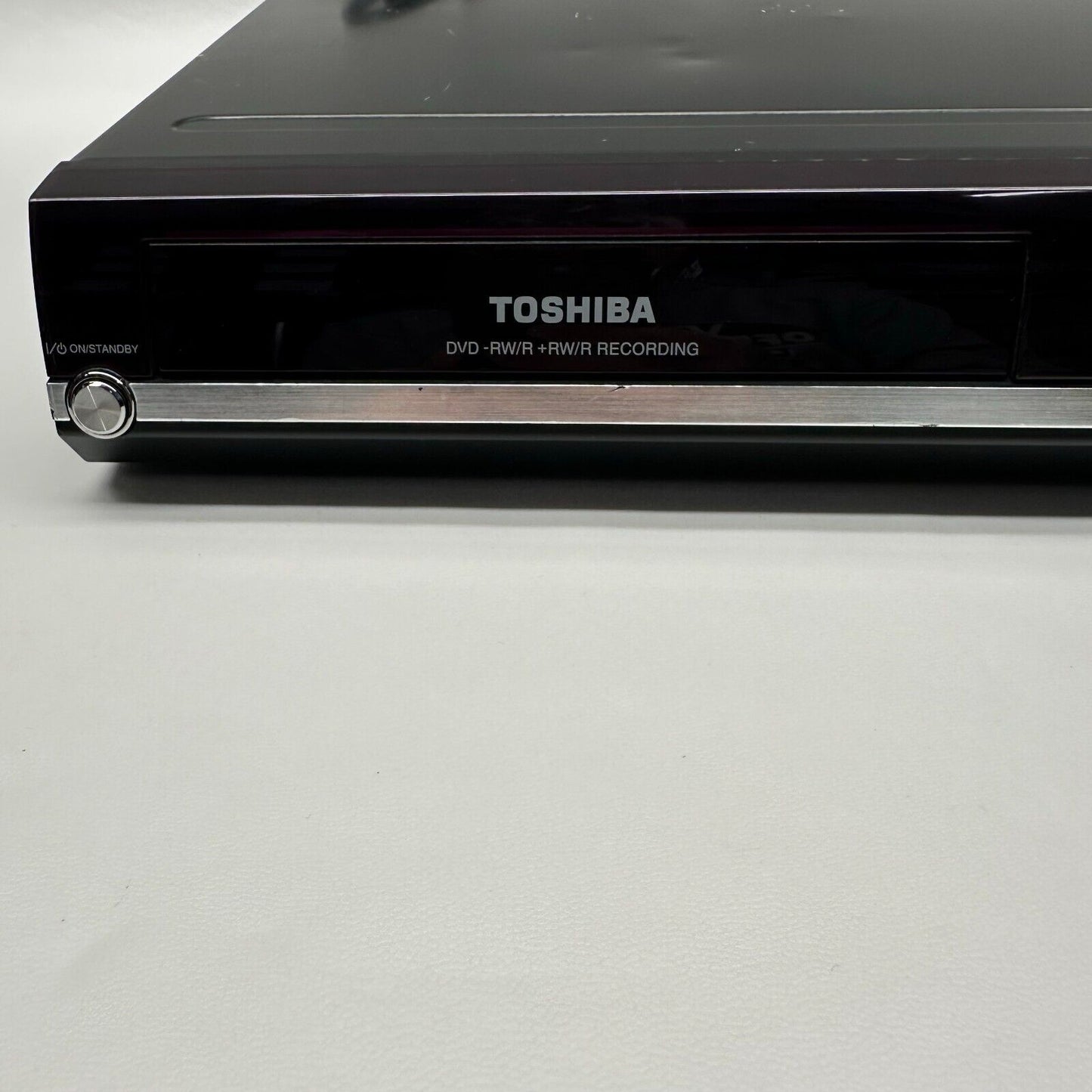 Toshiba D-R17DT-K-TB DVD - RW/R + RW/R Recorder Tested with Remote + Cables