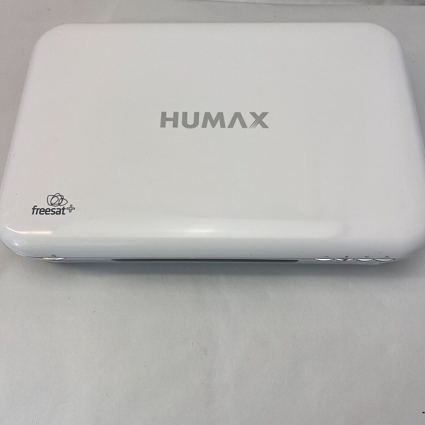 White Humax Feesat Box HD TV  WIFI Good condition 1 year warranty