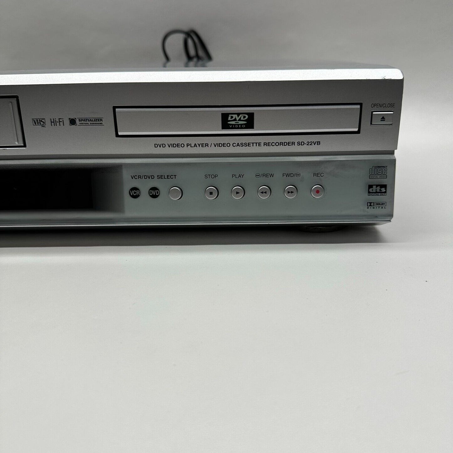 Toshiba SD-22VB Hi-Fi VHS DVD Cassette Recorder Remote Cables av to hdmi KIT