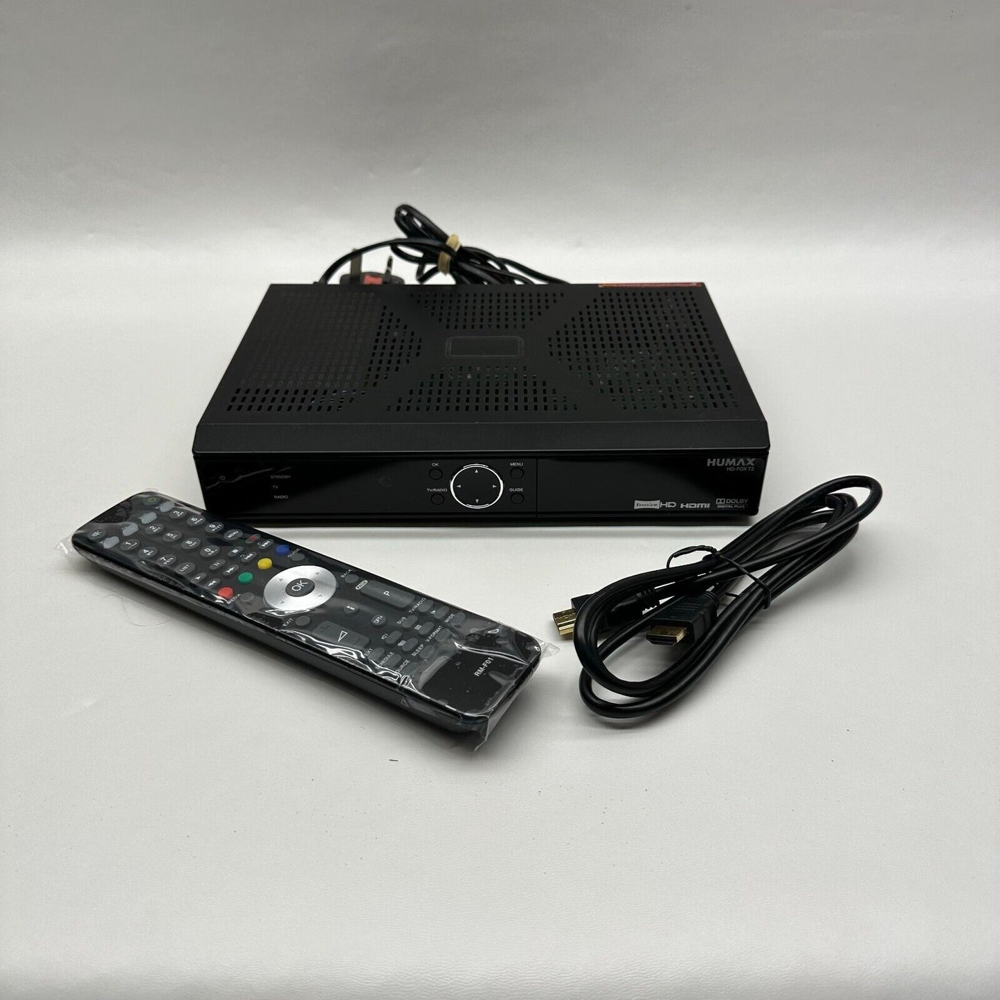 Humax HD-FOX T2 Freeview + HD Digital TV Recorder with Remote HDMI Cable