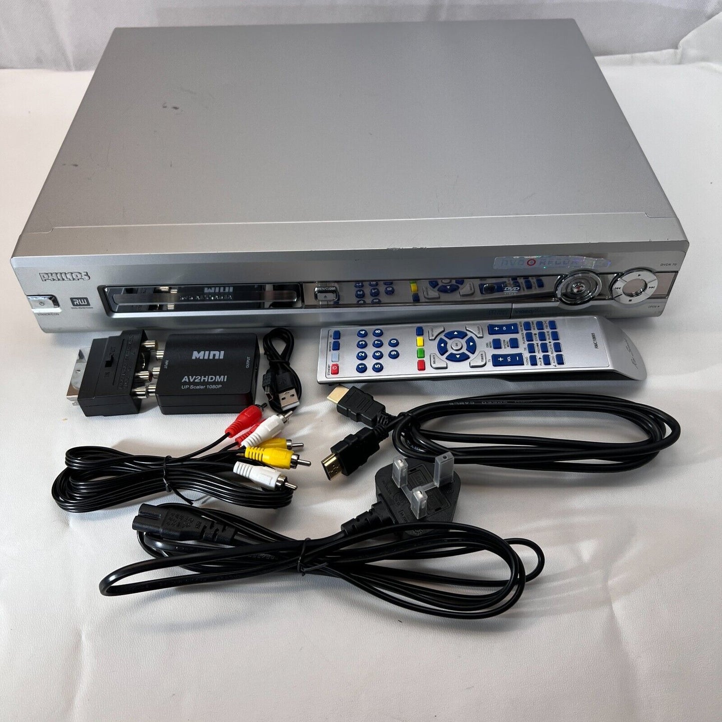 Philips DVDR70 Multi Region DVD Recorder w/ Remote + Cable + NTSC/PAL Converter