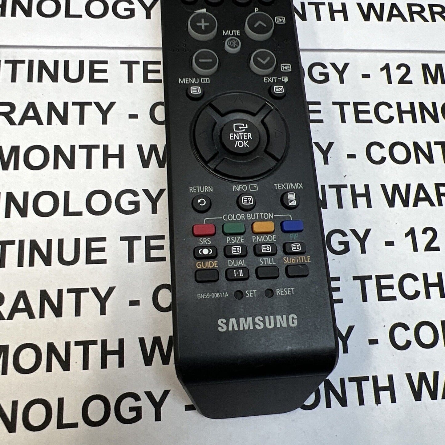 Samsung (BN59-00611A) Original/Genuine Remote Control / TV, DVD, STB, VCR