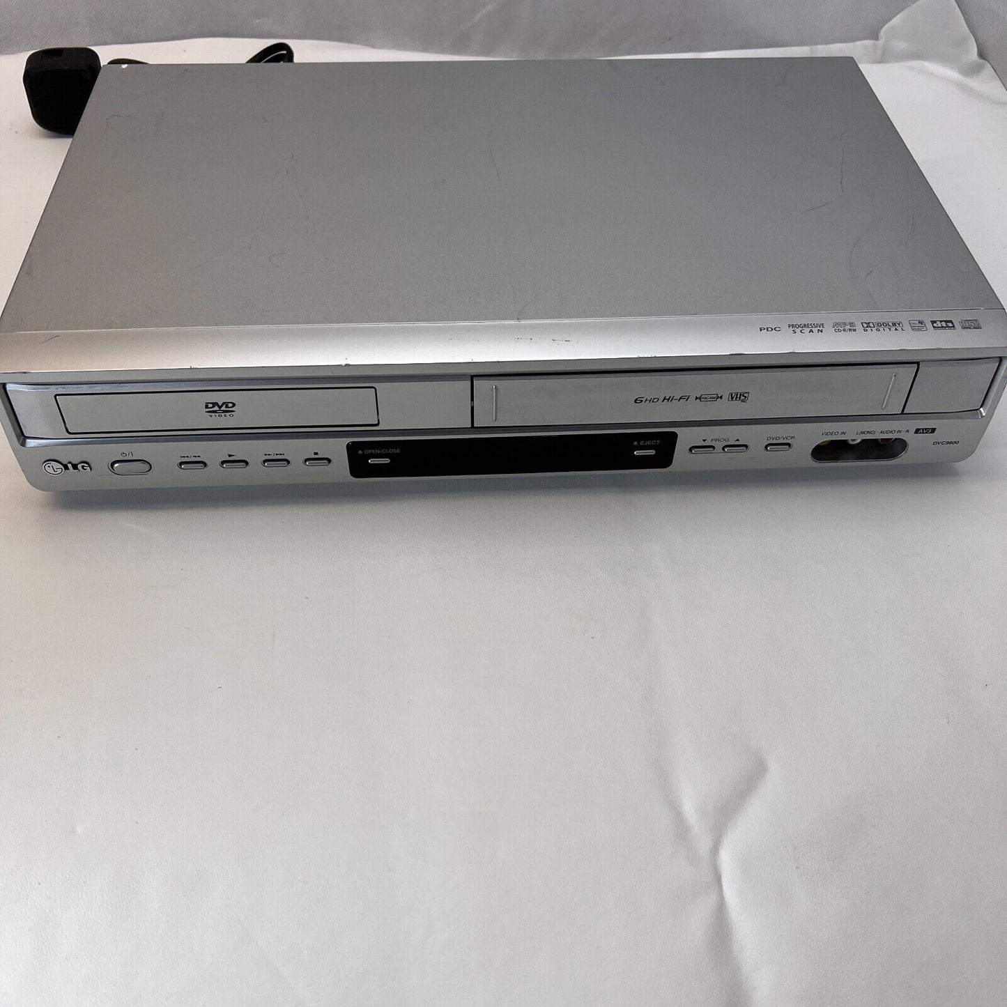 LG DVC9800 DVD/VCR VHS Recorder Silver with Remote + Cable + NTSC/PAL Converte