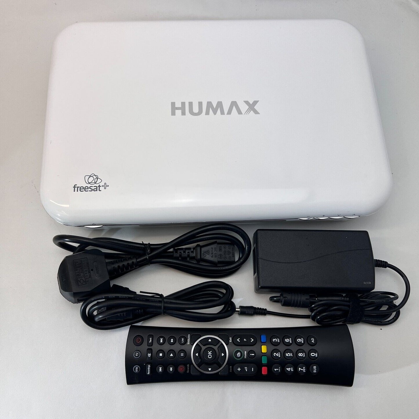 White Humax Feesat Box HD TV  WIFI Good condition 1 year warranty