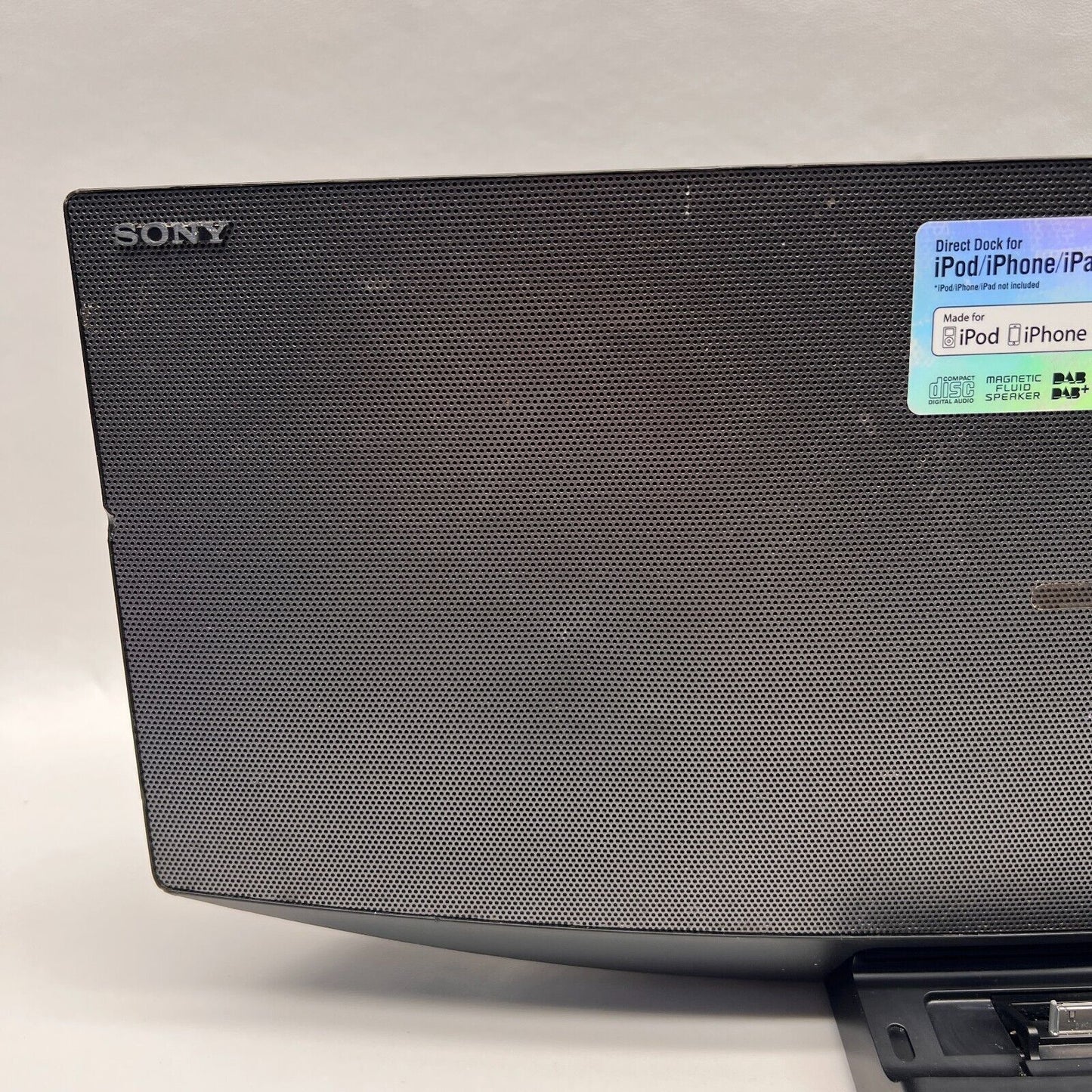 Sony CD PLAYER CMT-V75BTiP DAB+ Digital Radio & 30-Pin iPod Bluetooth Tested aux