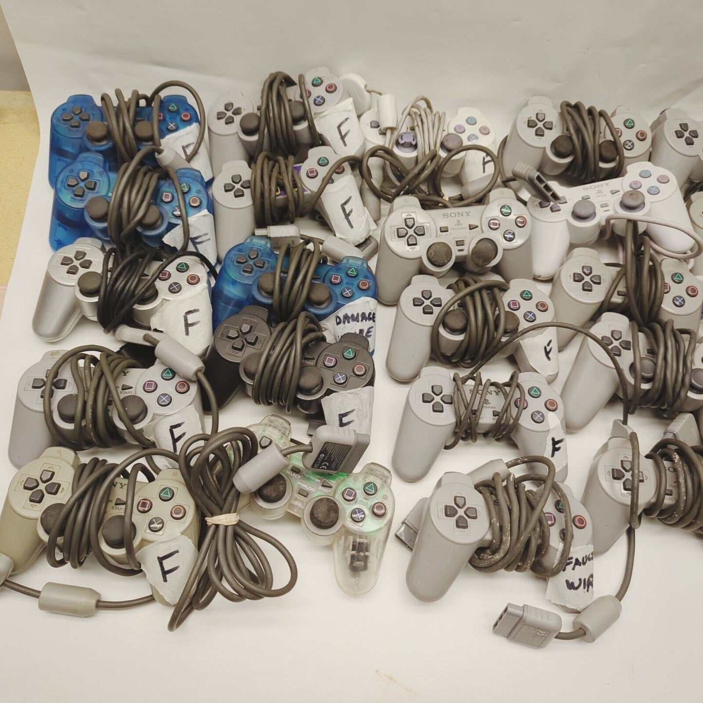 Faulty  - 30 x PlayStation 1  ps1 Controllers Job lot Bundle Grey crystal blue