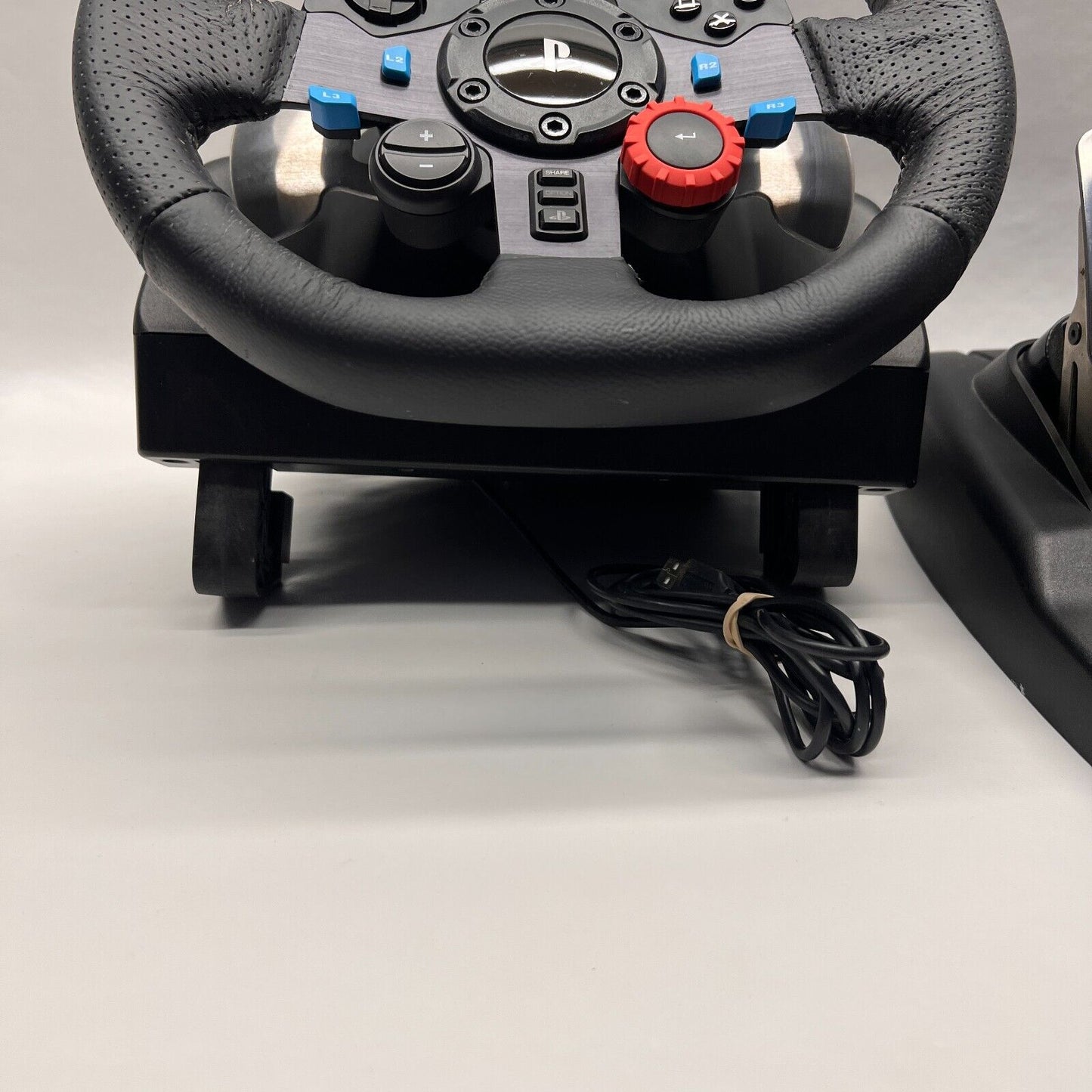 Logitech G29 Steering Wheel and pedals PS5 PS4PS3  PC USED WORKING