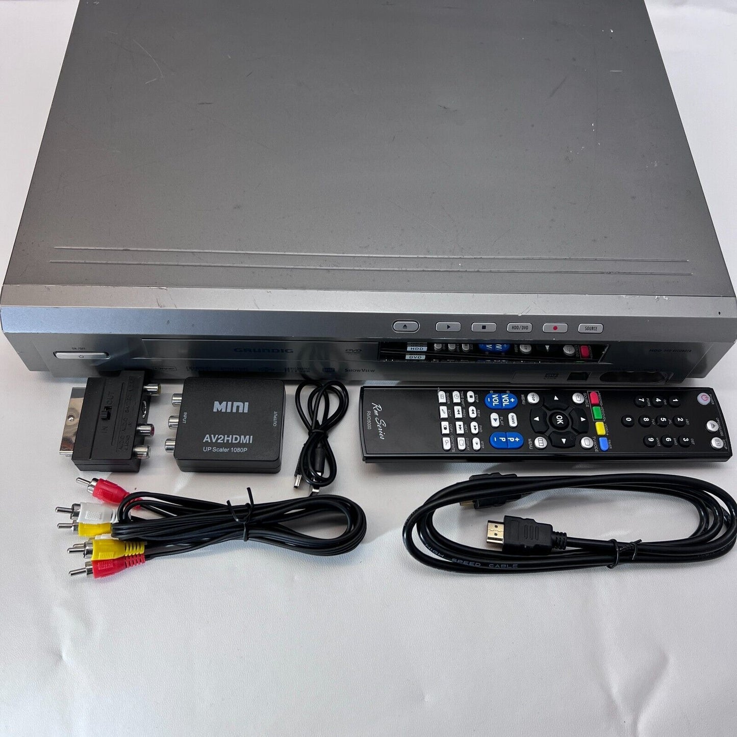 Grundig GDR 5530 Silver HDD DVD Recorder With Complete Kit