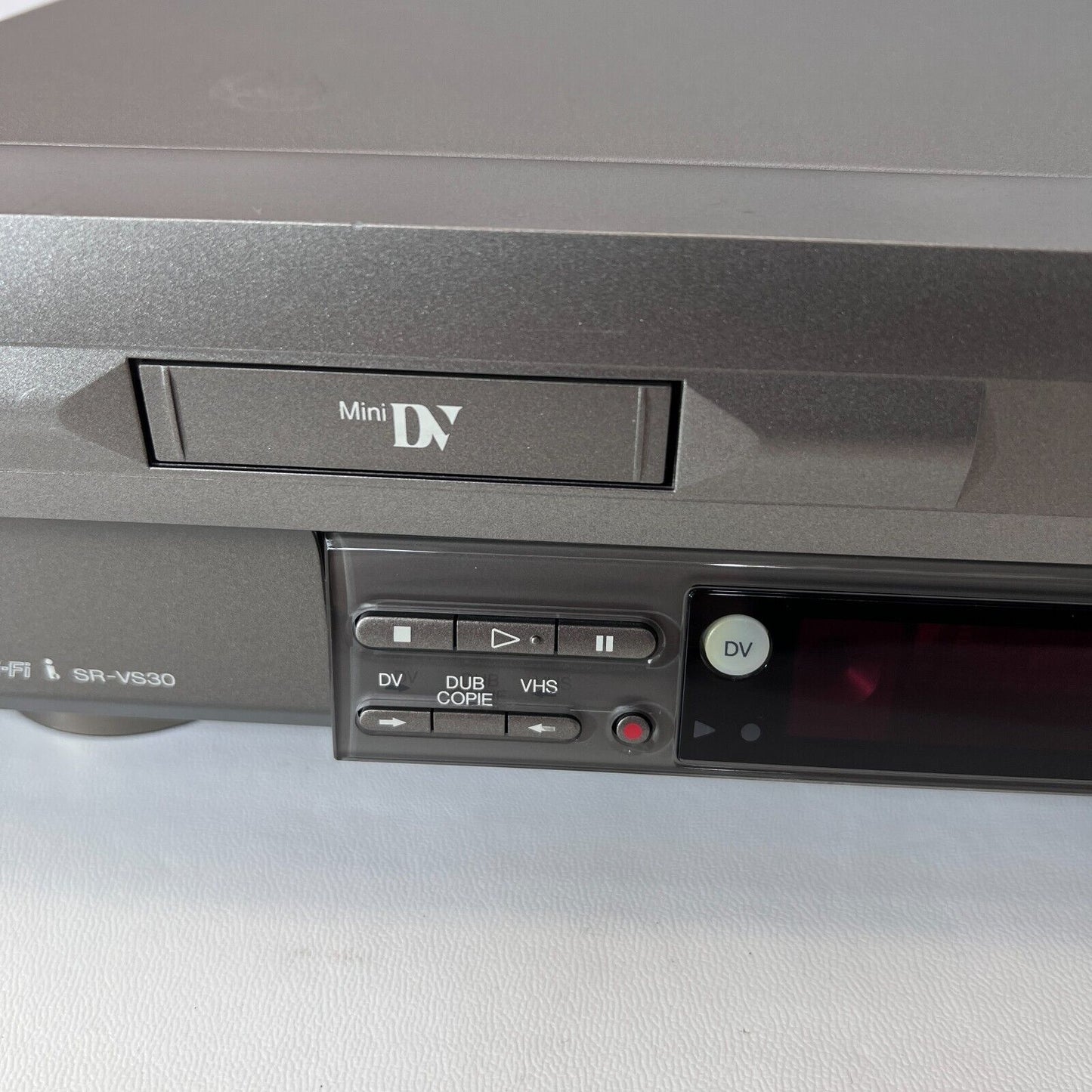 JVC SR-VS30EK Super VHS Mini DV VCR Combo Player Silver w/ Remote NTSC/PAL Copy