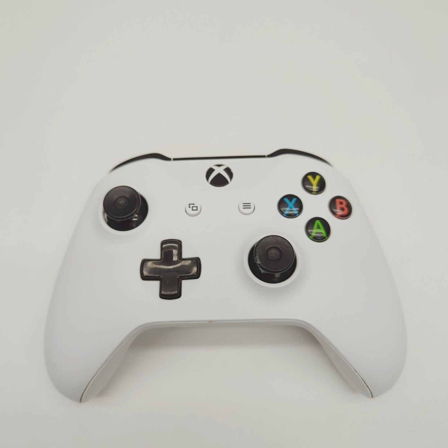 Xbox One Controller White Official Microsoft (rubbers worn)