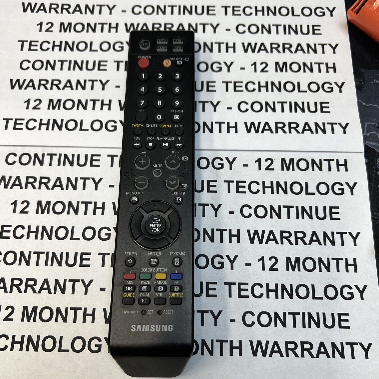 Samsung (BN59-00611A) Original/Genuine Remote Control / TV, DVD, STB, VCR