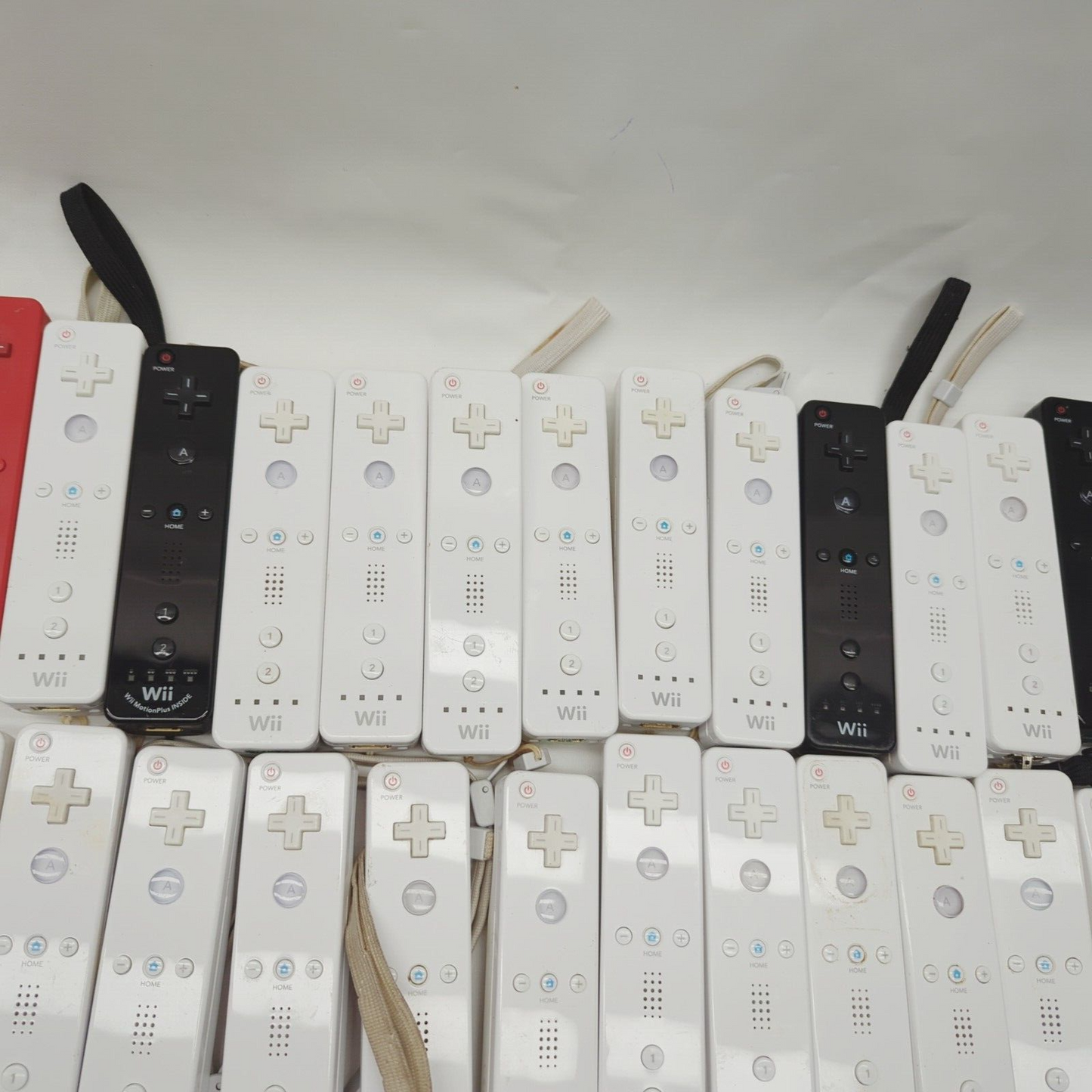 70 X Official Genuine Nintendo Wii Wireless Remote Controllers  Bulk - Faulty