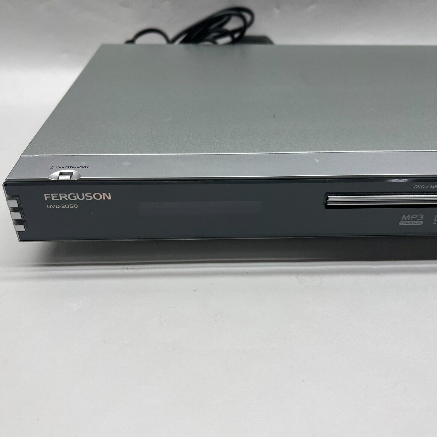 Ferguson DVD-3050 DVD Player Silver Tested with Remote Cables AV to HDMI scart