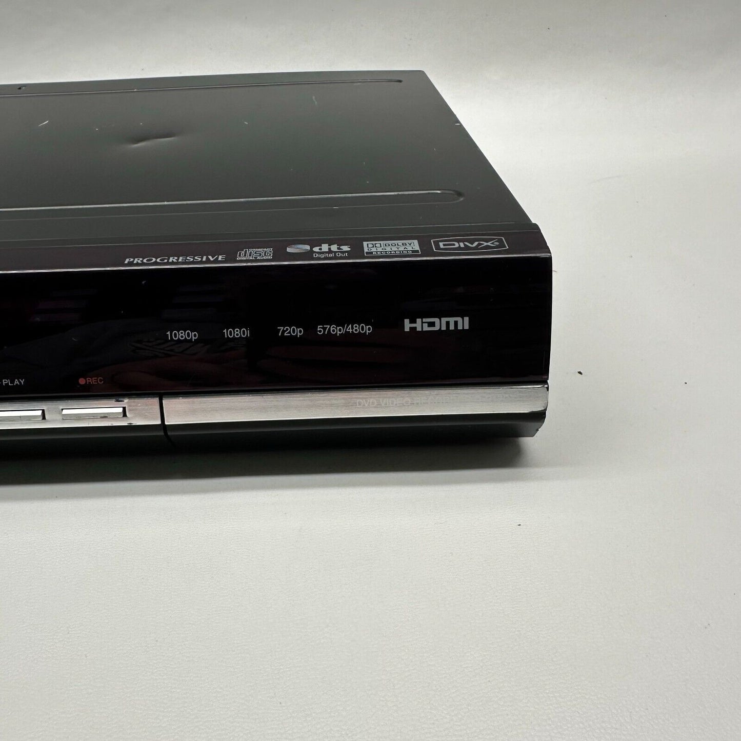 Toshiba D-R17DT-K-TB DVD - RW/R + RW/R Recorder Tested with Remote + Cables