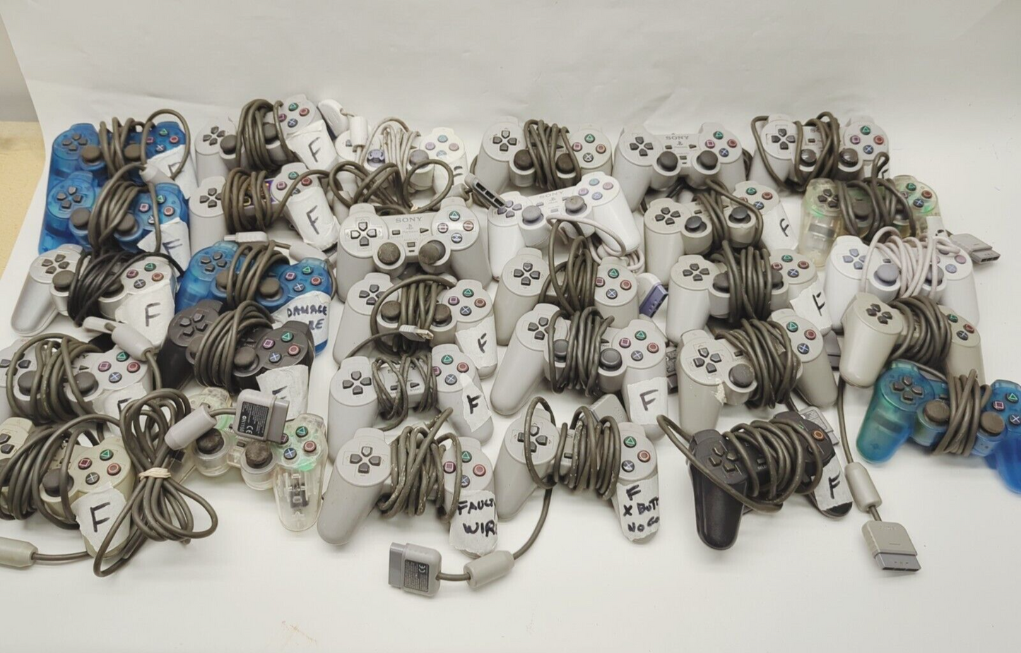 Faulty  - 30 x PlayStation 1  ps1 Controllers Job lot Bundle Grey crystal blue