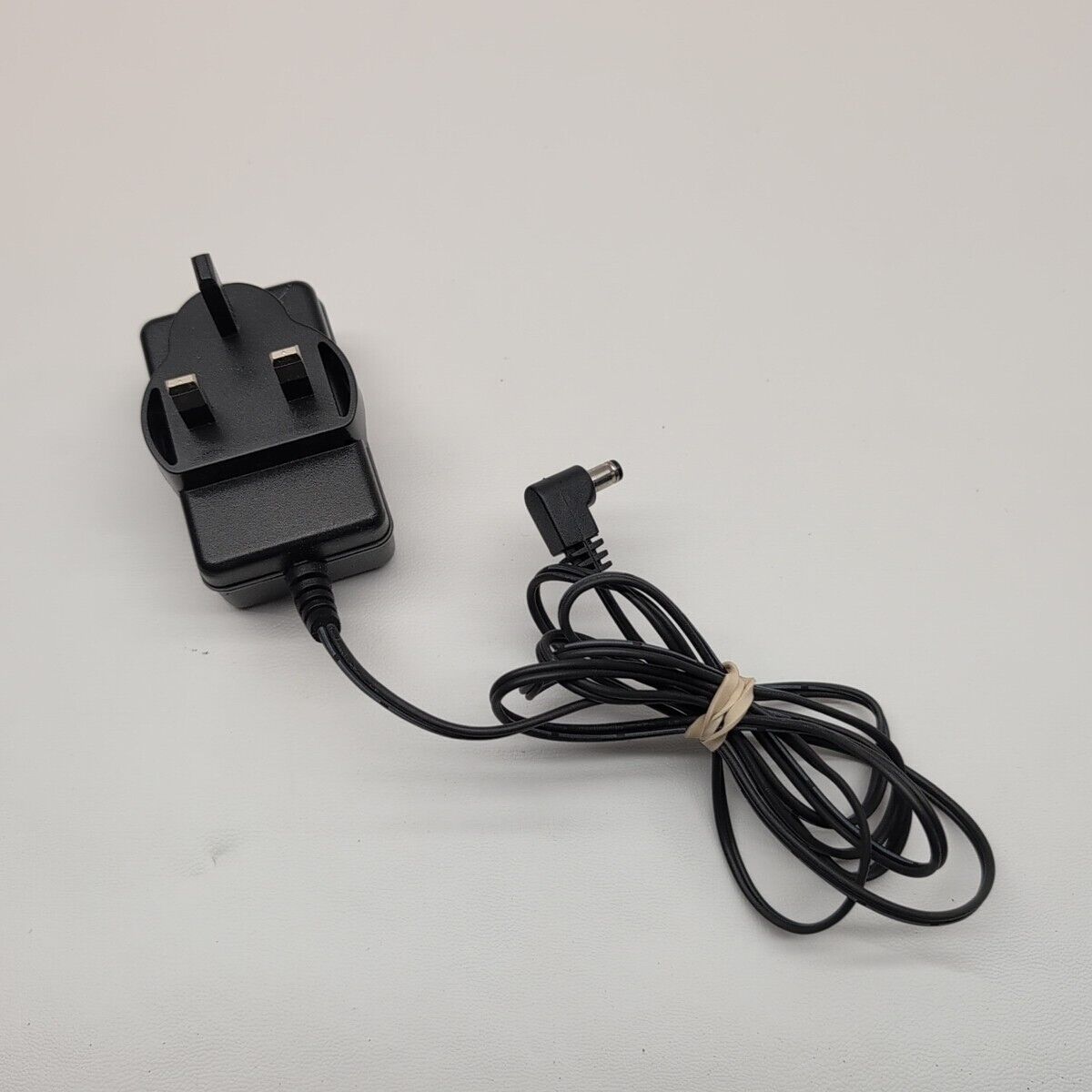 Genuine Channel Well Technology (CWT) Model PGA-018F 12V 1.5A 18W AC Adapter