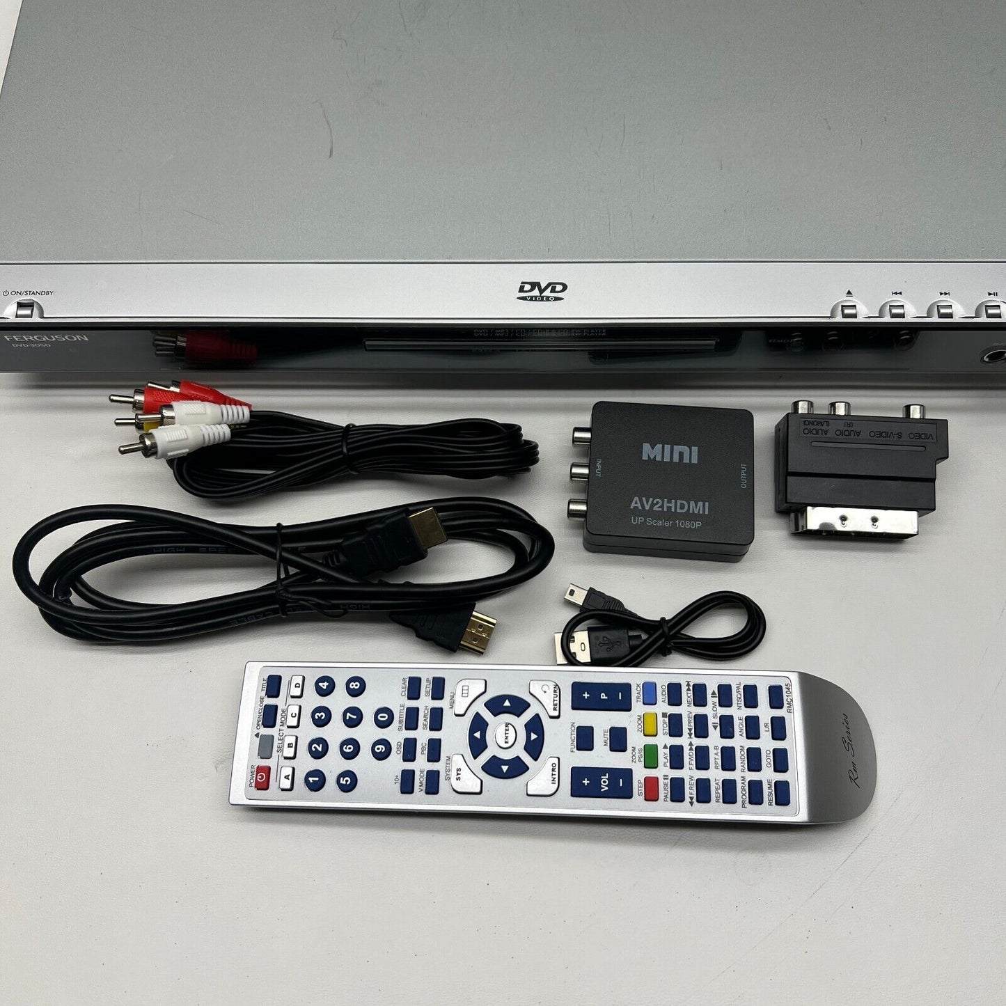 Ferguson DVD-3050 DVD Player Silver Tested with Remote Cables AV to HDMI scart