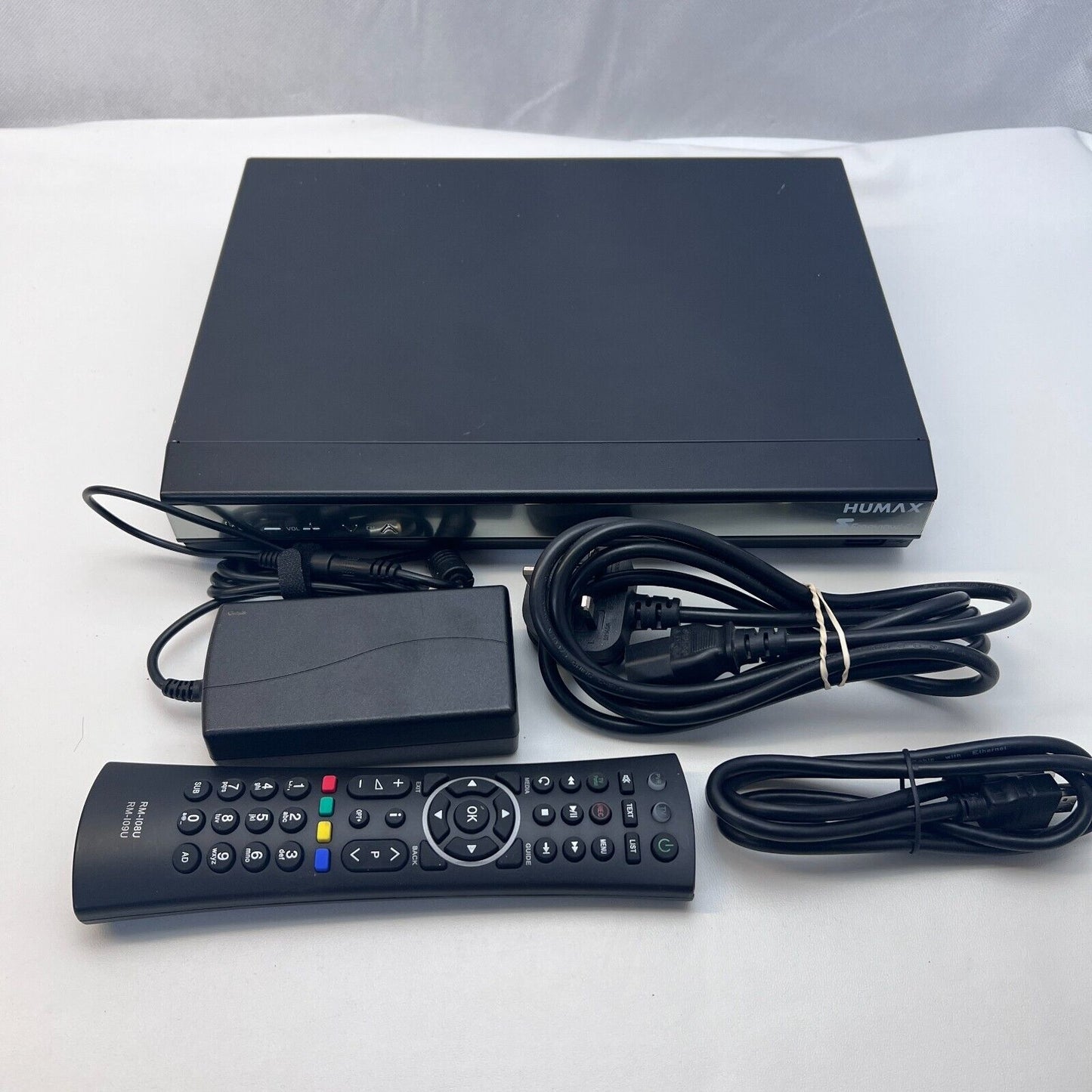 500GB Humax HDR-2000T Freeview+ HD Twin Tuner Terrestrial TV Recorder Box PVR