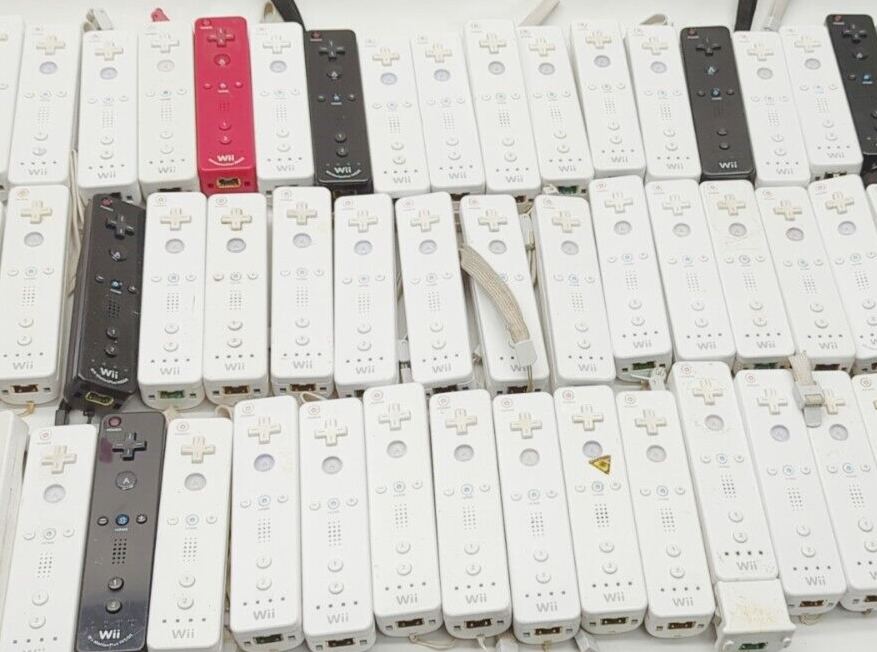 70 X Official Genuine Nintendo Wii Wireless Remote Controllers  Bulk - Faulty