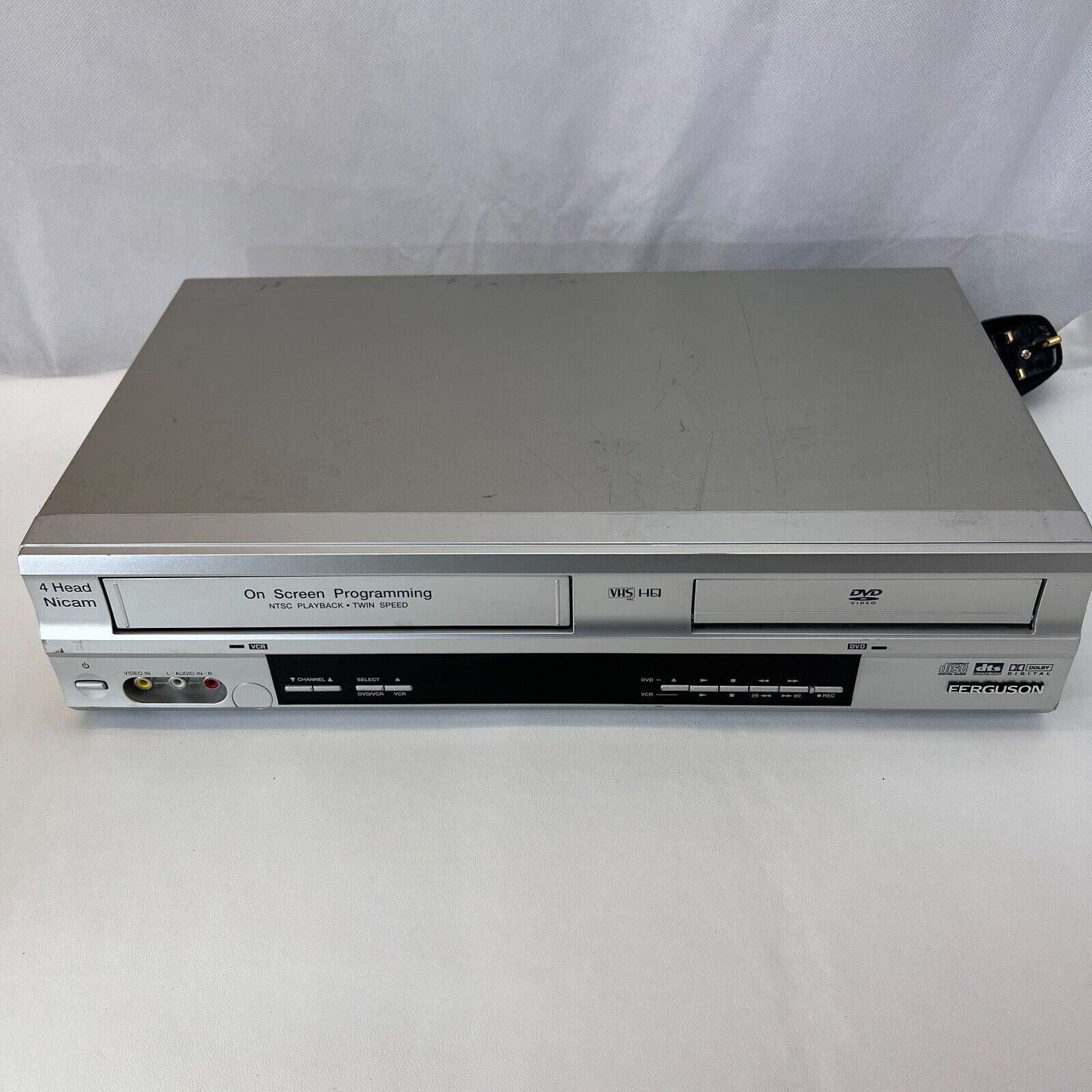 Ferguson FVD100-01 VCR Player DVD Player w/ Remote + Cables + NTSC/PAL Converter